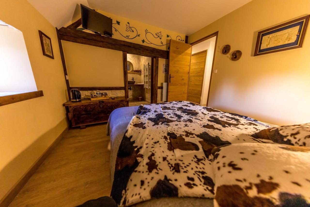 Domaine De La Ferte Clairbois Hotell Sainte-Suzanne  Exteriör bild