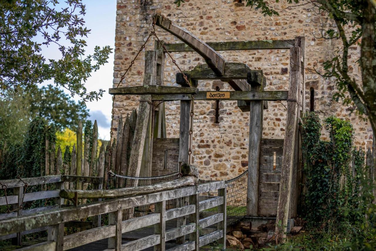 Domaine De La Ferte Clairbois Hotell Sainte-Suzanne  Exteriör bild