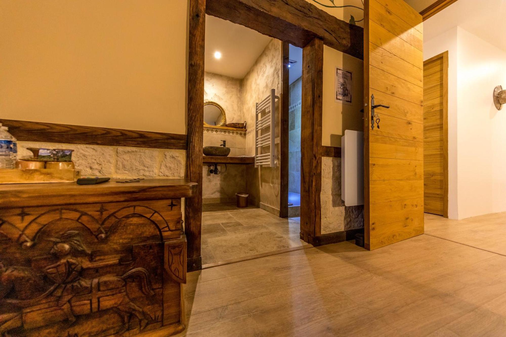 Domaine De La Ferte Clairbois Hotell Sainte-Suzanne  Rum bild